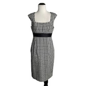 White House Black Market 4 Black & White Circle Pattern Sheath Dress Career